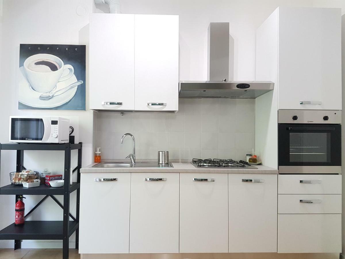 Lab3 City Private Apartment - 2 Bedrooms بافيا المظهر الخارجي الصورة