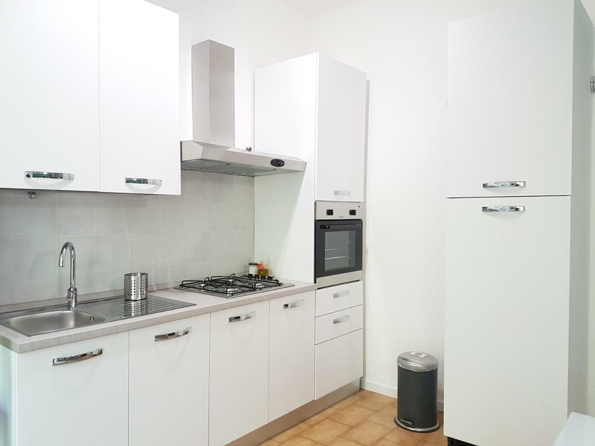 Lab3 City Private Apartment - 2 Bedrooms بافيا المظهر الخارجي الصورة