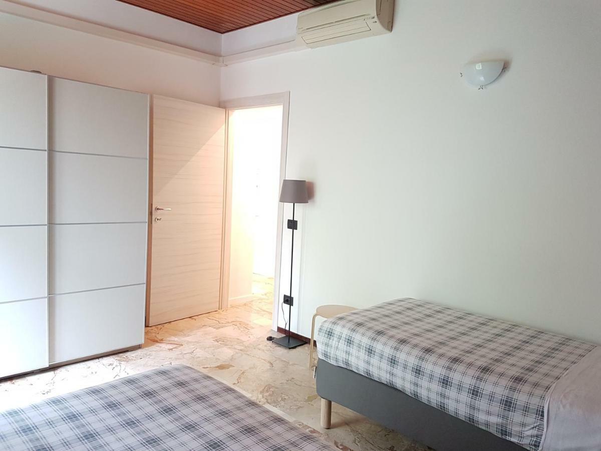 Lab3 City Private Apartment - 2 Bedrooms بافيا المظهر الخارجي الصورة