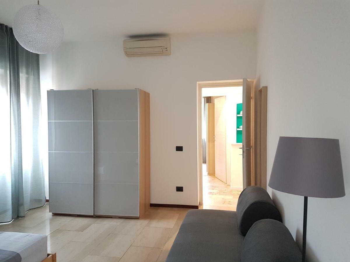 Lab3 City Private Apartment - 2 Bedrooms بافيا المظهر الخارجي الصورة
